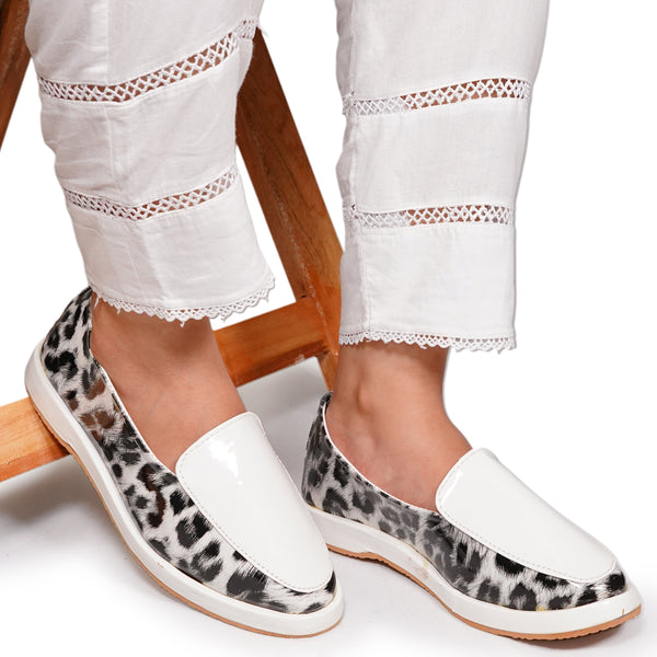 TM1-Black & White (Tiger Print)