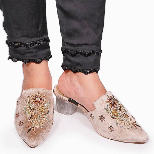 ML-AE4-Fawn-(Heel)