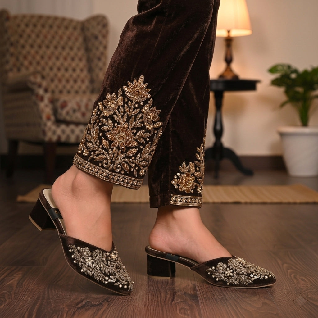 ML-S14-embroidered V Mule