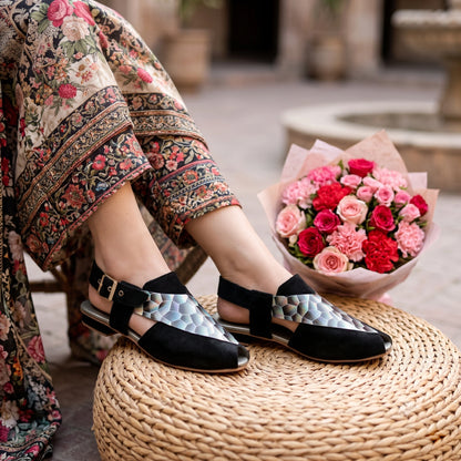 Women Peshawari-I4-Black