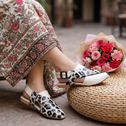 Women Peshawari-I6-Tiger Print White